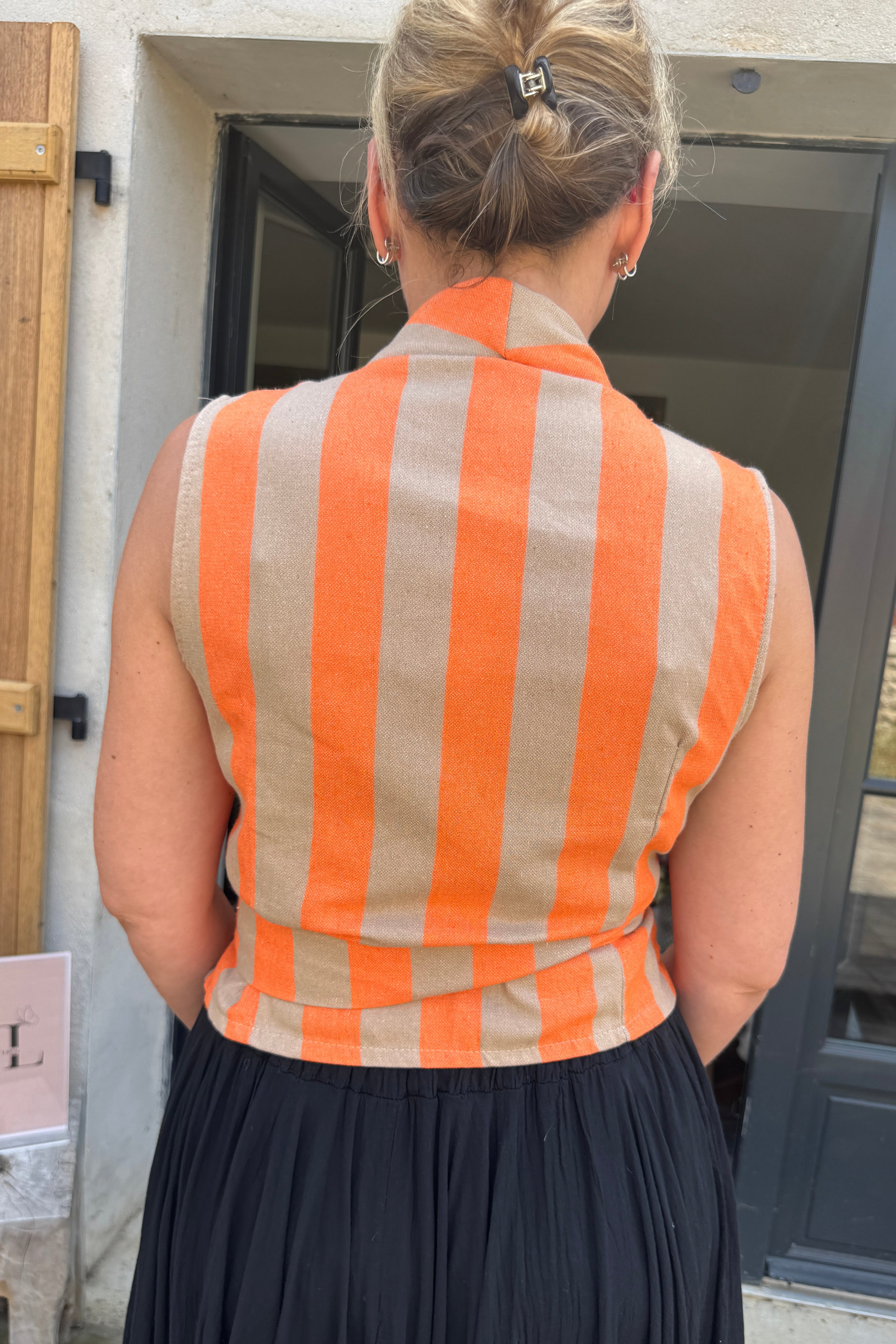Dos gilet rayures orange beige lin coton fabriqué Italie taille unique – KAREN Vic & Lalou