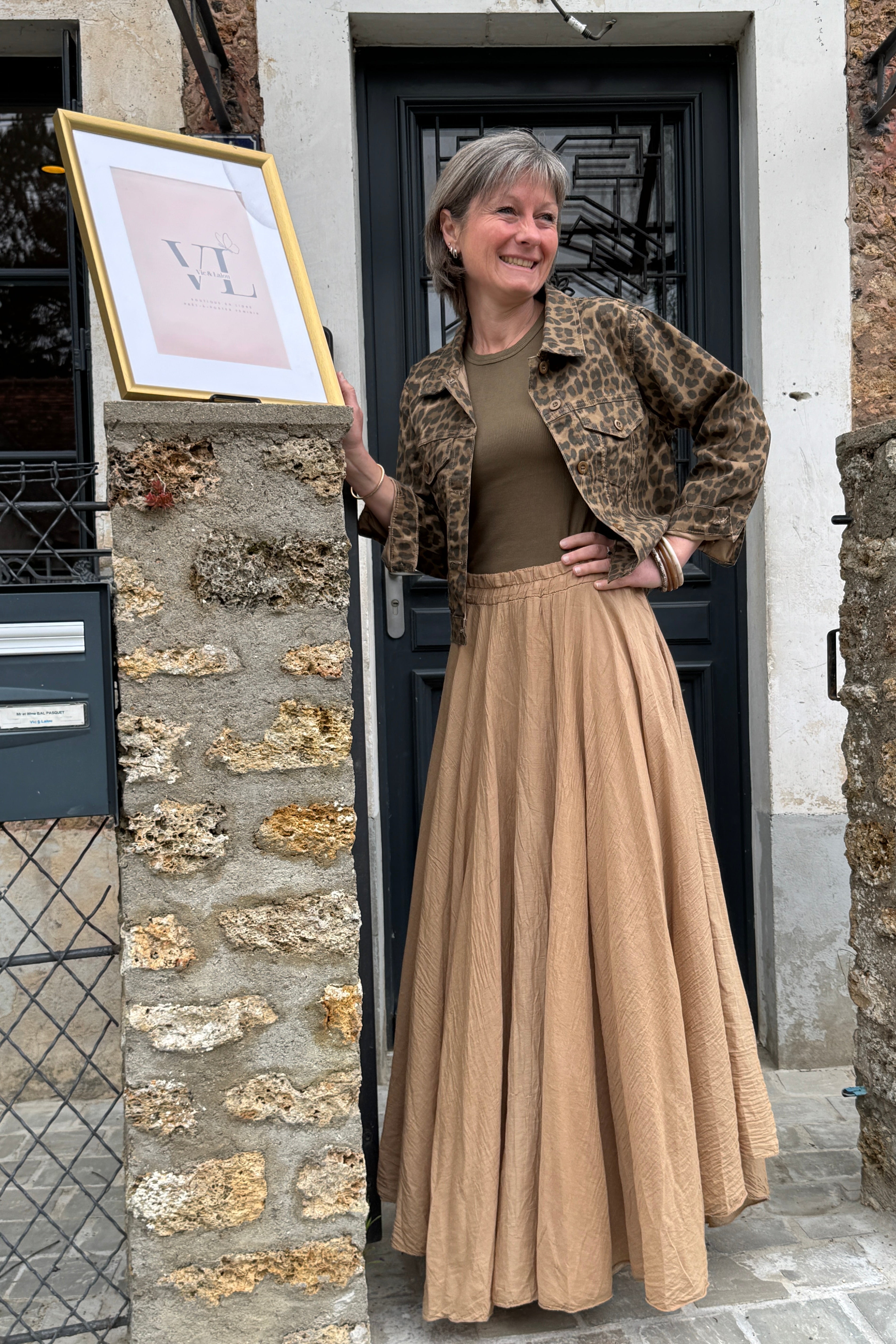 jupe longue fluide taille elastique silhouette elegante